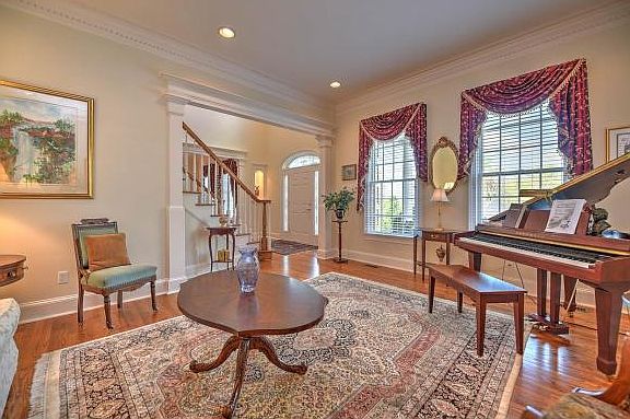 4th image of 4909 Quincy Ct
