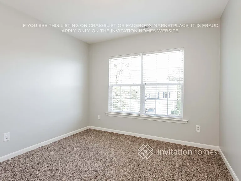 4903 Abercromby St — Photo 12