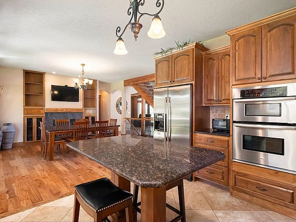 5th image of 21800 E Mullan Ln
