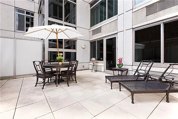 Rented by WIRE International Realty | media 2