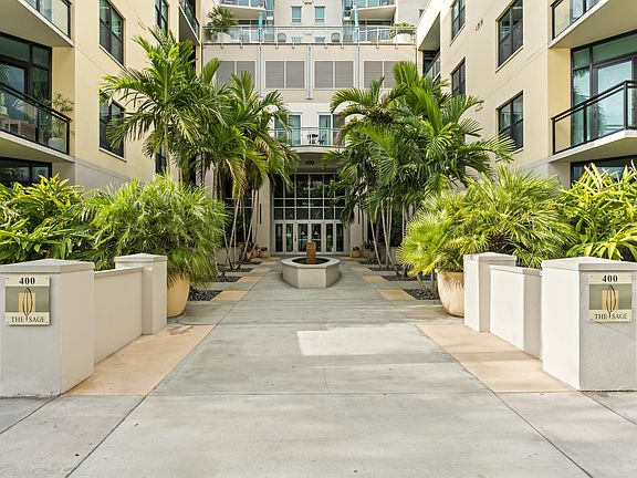 3rd image of 400 4th Ave S APT 1206