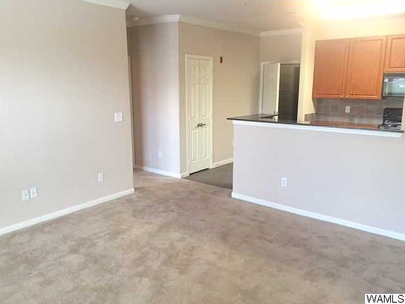 5th image of 600 13th St Unit 733