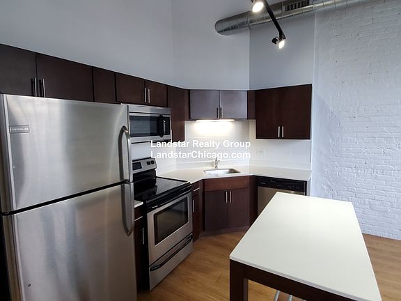 2nd image of 125 E 21st St APT 211