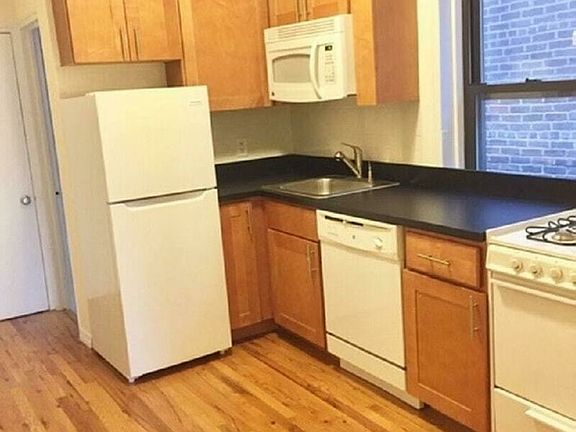 5th image of 232 E 80th St APT 21