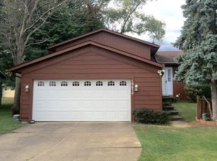 19650 Hunt Rd, Strongsville, OH 44136