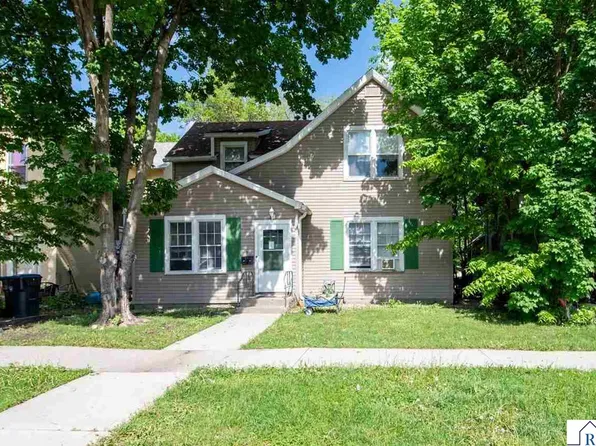 112 S 5th St, Mankato, MN 56001