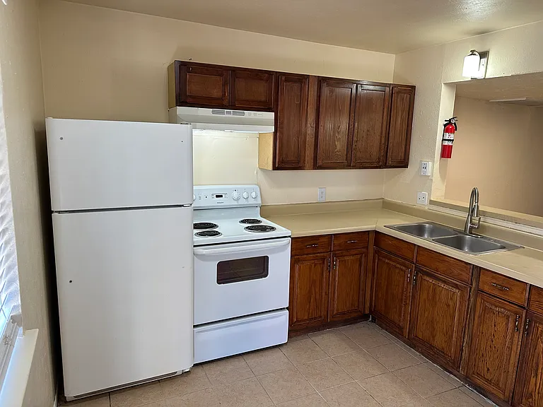 306 E Mitchell St #308D — Photo 2