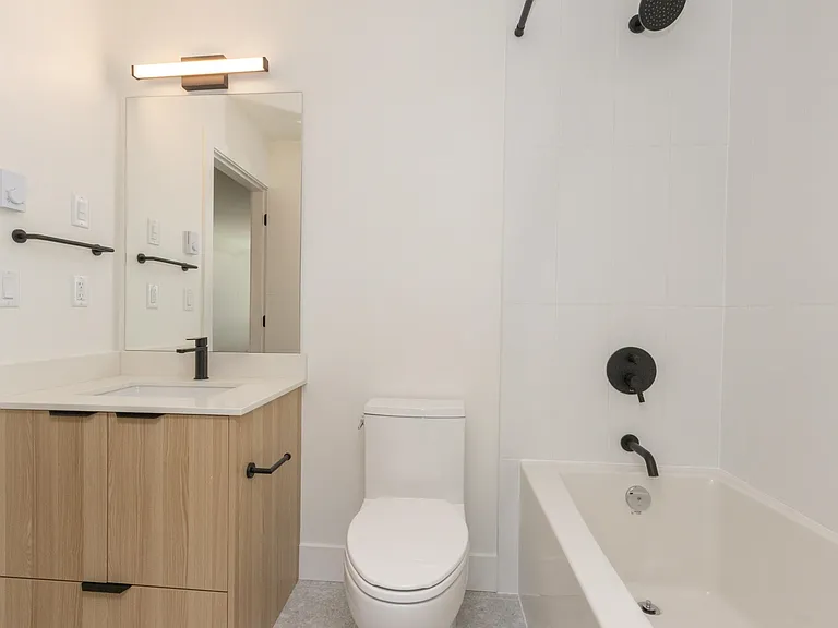 20769 Fraser Hwy #336 — Photo 4