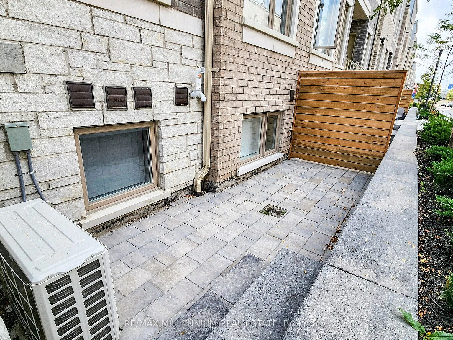 2 bed, $2,700 — Photo 3