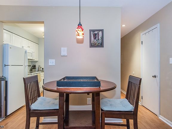 4th image of 50 Pine St C315 #315