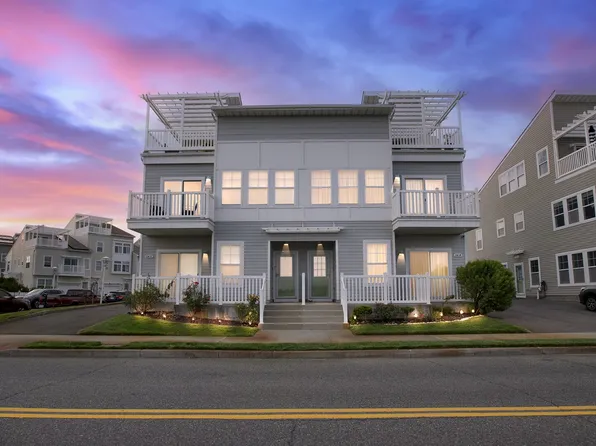 (undisclosed Address), Arverne, NY 11692