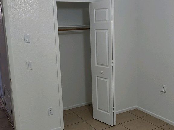 5th image of 619 Anderson Dr