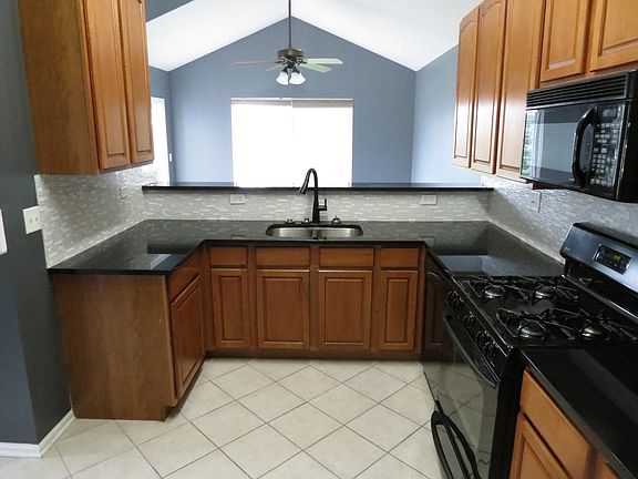 4th image of 465 Cary Woods Cir