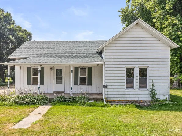 20609 State Line Rd, Harvard, IL 60033