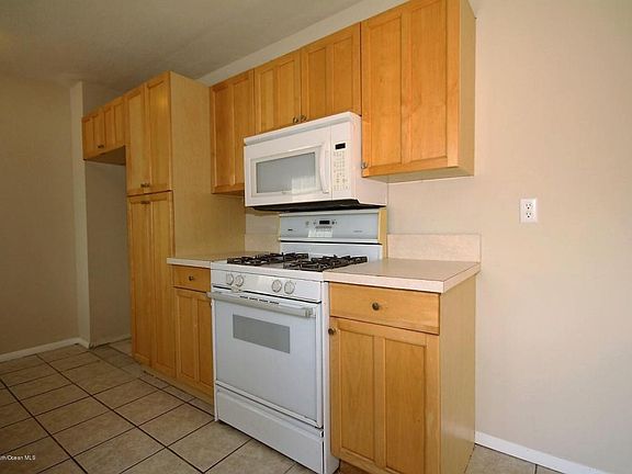 3rd image of 1027 Fairview Dr