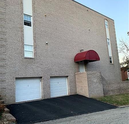 2nd image of 103 Woodstone Ln