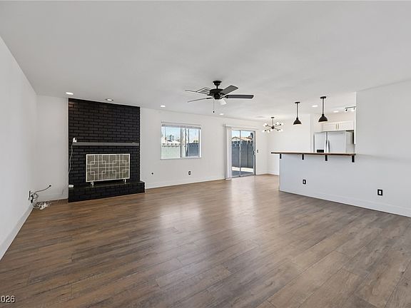 2nd image of 5002 E Hacienda Ave