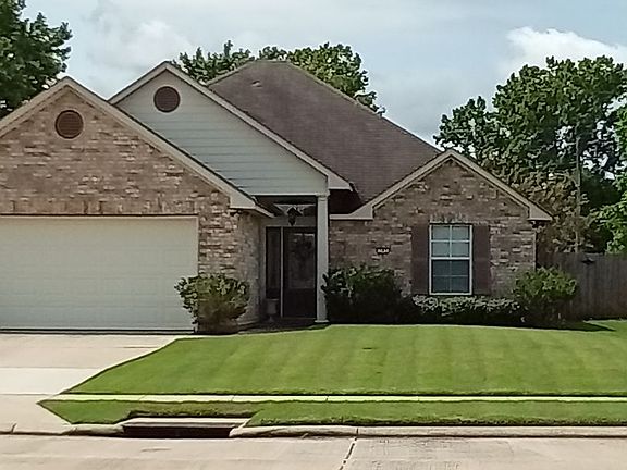 2nd image of 343 Gaston Ln