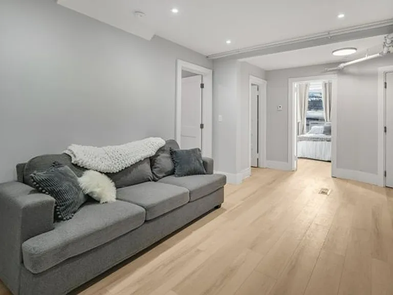 Quarry St. Apartments — Photo 108