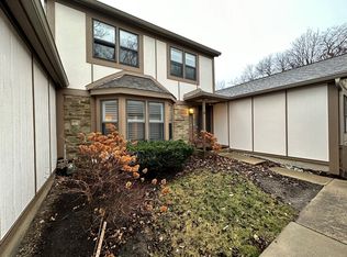 1214 Wheaton Oaks Dr, Wheaton, IL