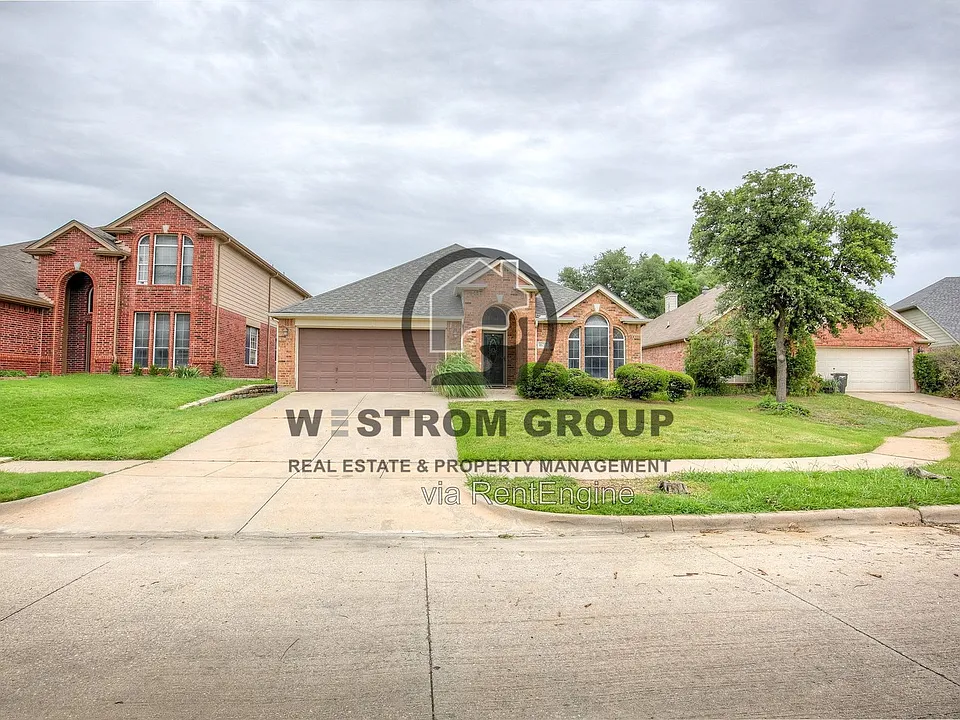 4637 Parkmount Dr