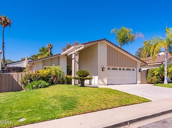 2nd image of 1963 Willow Tree Ct