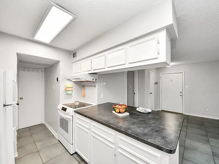 2750 Holly Hall St #911 — Photo 17