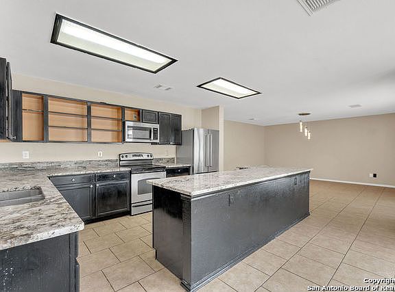 3rd image of 8838 STAR CREEK DR
