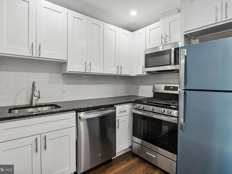 296 Greenough St #2 — Photo 9