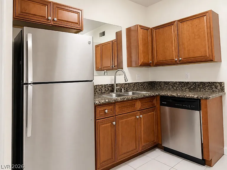 5525 W Flamingo Rd #1025 — Photo 3