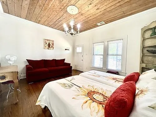14254 State Highway 16 N — Photo 11