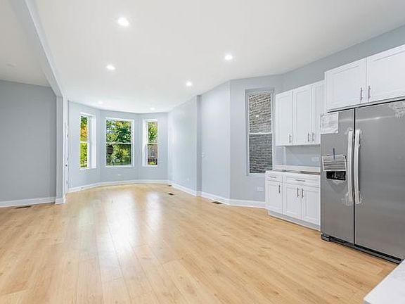 3rd image of 1520 S Christiana Ave APT 2