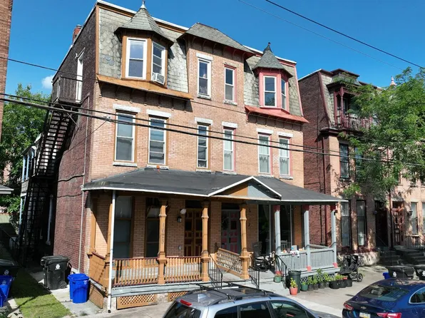 1623 Green St, Harrisburg, PA 17102