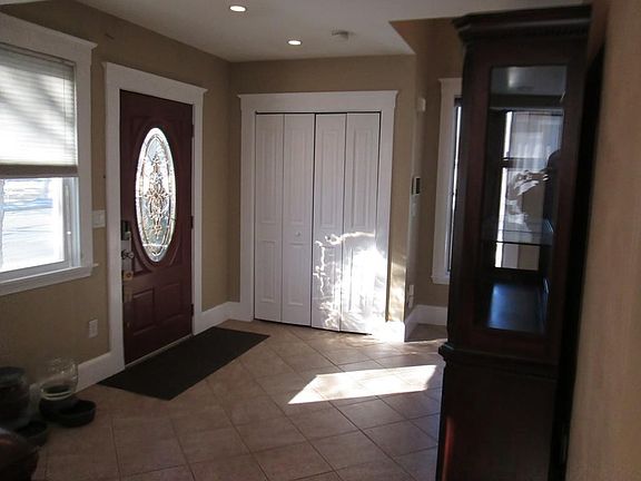 3rd image of 140 Highland Ave