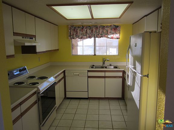 5th image of 500 S Farrell Dr Unit J63