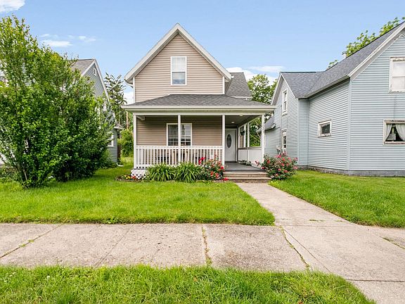 2nd image of 1023 Sherman Ave