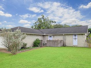3917 Clover Ln, Deer Park, TX 77536