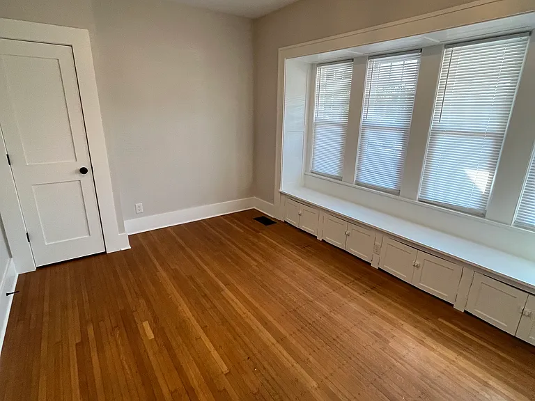 421 N Lafayette Ave — Photo 23