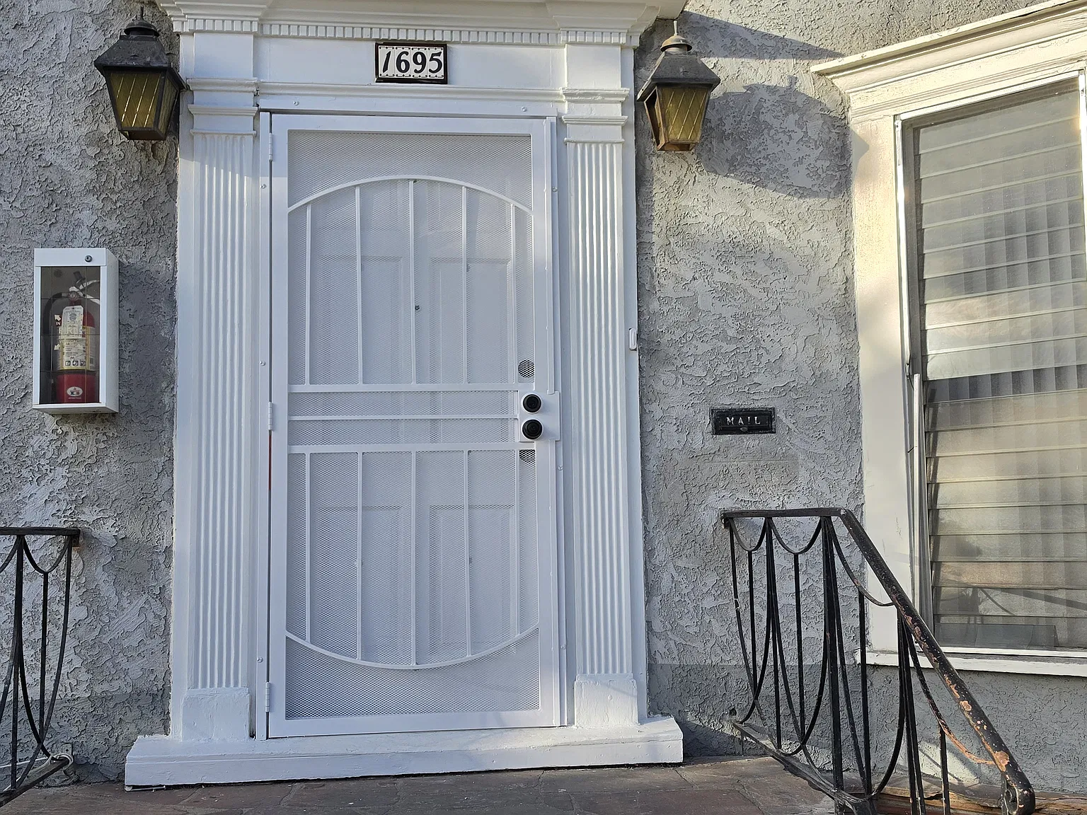 2 bed, 1.5 bath, $2,950 — Photo 1