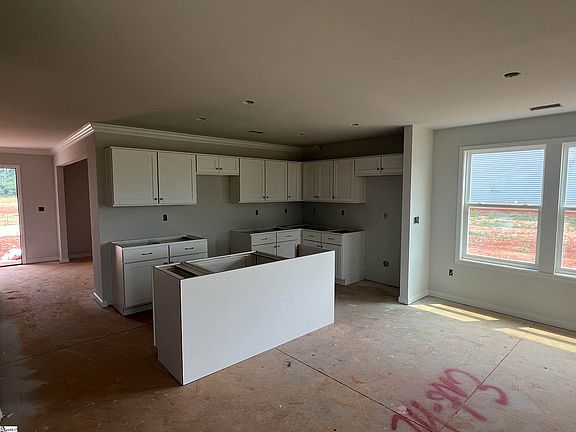 5th image of 141 Deno Dr #18