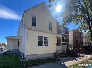 718 13th Street, Newark, NJ 07103