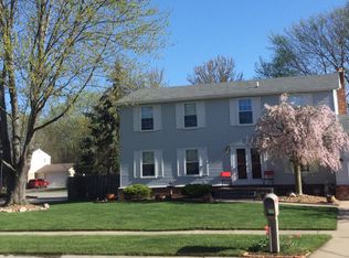 38716 Meadowlawn St, Wayne, MI 48184
