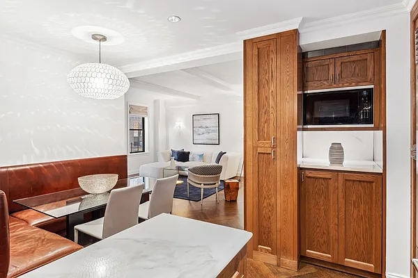 Sold by Compass | media 7