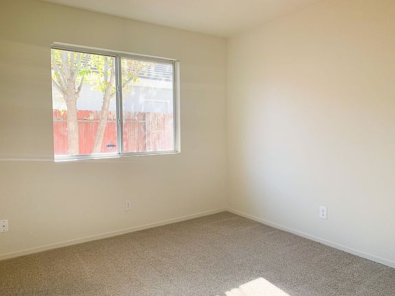 4th image of 9081 Paseo Grande Way
