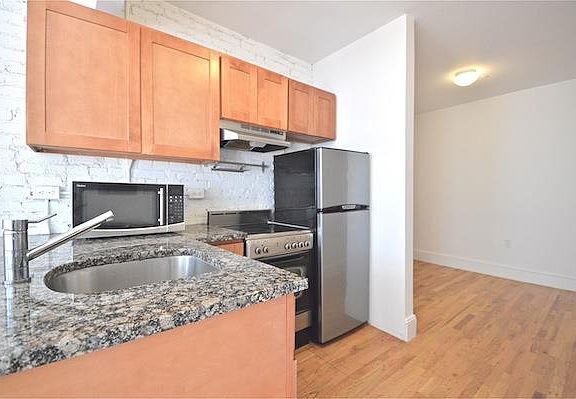 4th image of 343 W 20th St APT 5