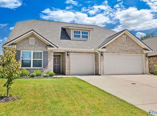 109 Gander Cir, Owens Cross Roads, AL 35763