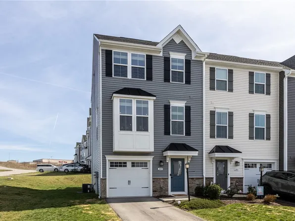 2013 Cade Dr, Monaca, PA 15061