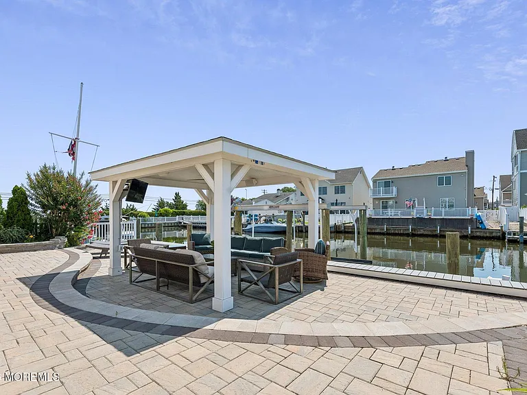 45 E Pampano Dr — Photo 5