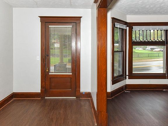 5th image of 12 S 9th St APT 1-12S9