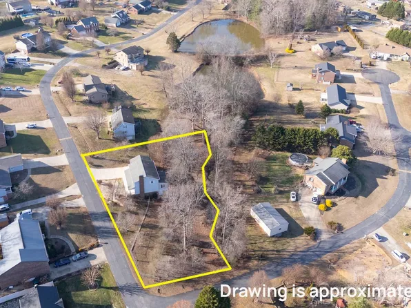 1164 Hidden Lake Dr #10, Granite Falls, NC 28630